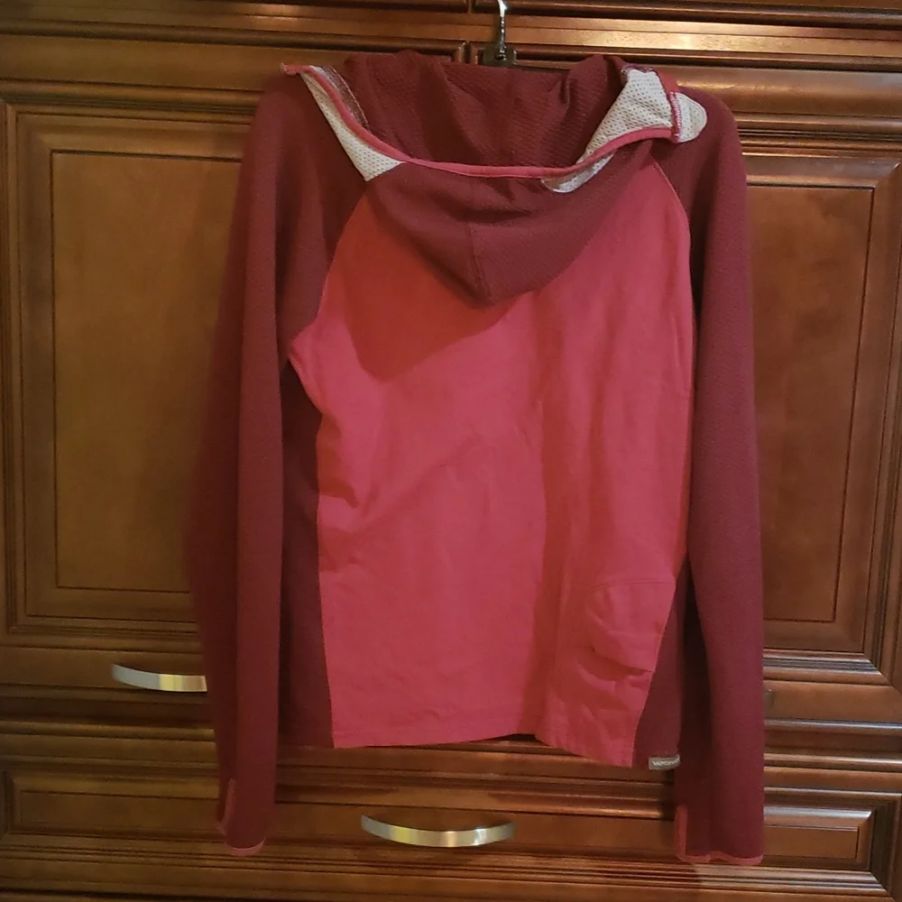 The North Face Half-Zip Pullover - Picture 7 of 9